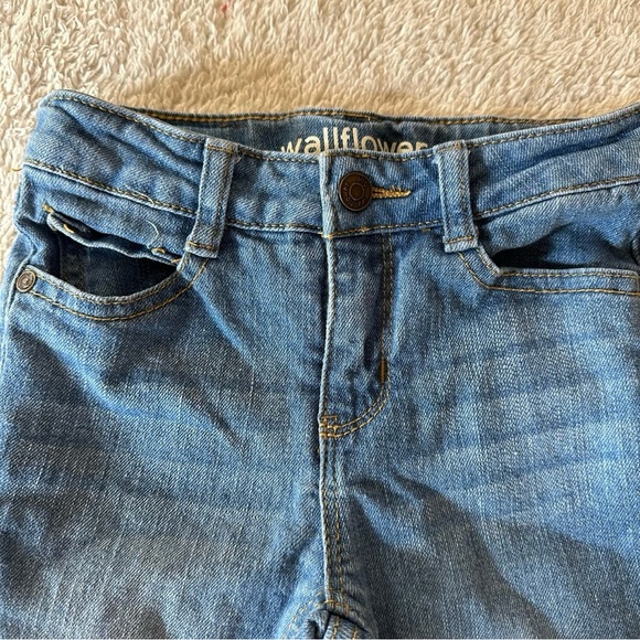 Wallflower Jeans - Picture 5 of 7